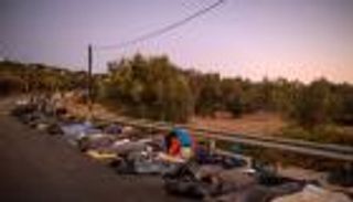 حريق "موريا" اليوناني.. إعلان الطوارئ وآلاف اللاجئين على الطرقات