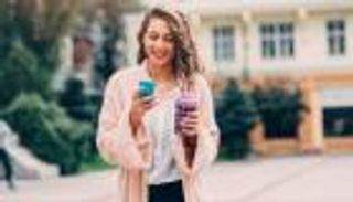 الكارديجان والجنرال وكوكو شانيل.. قصة "قطعة ملابس" غيّرت عالم الموضة