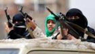 تقرير أممي: الحوثيون جندوا عشرات المراهقات باليمن