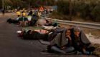 حريق "موريا" اليوناني.. إعلان الطوارئ وآلاف اللاجئين على الطرقات