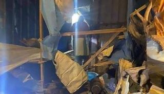 آثار القصف الذي استهدف العاصمة الصومالية مقديشو