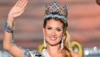 "ملكة جمال العالم" تتنبأ بليونيل ميسي الجديد