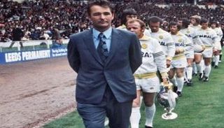 كلوف رفقة ليدز يونايتد