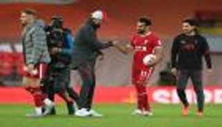 "قدم واحدة من أفضل مستوياته".. كلوب يعلق على هاتريك محمد صلاح