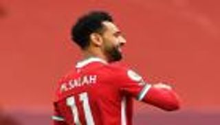 بركلة جزاء.. محمد صلاح يواصل كتابة التاريخ في الدوري الإنجليزي