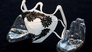 الكمامة الموسيقية التي صممها قائد الأوركسترا المجري