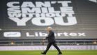 مورينيو يبدأ موسم الدوري الإنجليزي بسقطة تاريخية 