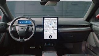 فورد تقدم الجيل الجديد من نظام الملتيميديا Sync