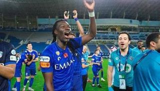 احتفالات الهلال