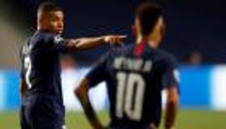 على طريقة ميسي.. مبابي يبلغ باريس سان جيرمان برغبته في الرحيل