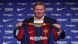 رونالد كومان المدير الفني لبرشلونة