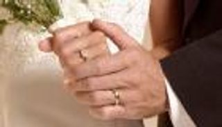 الزواج عن حب.. نقيب مأذوني مصر يفجر مفاجأة