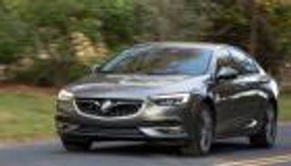 بالصور.. "بويك" تكشف عن جيل جديد من طراز "ريجال"