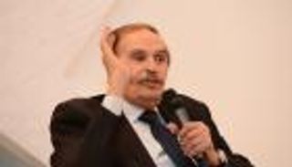 ذكرى ميلاد عزت العلايلي.. الفنان المتهم بمحاولة اغتيال جمال عبدالناصر