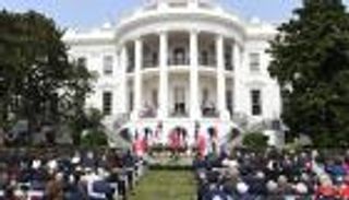 "الحديقة الجنوبية" للبيت الأبيض.. هنا سلام يفوح من عبق التاريخ