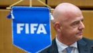 تزامنا مع محاكمة الخليفي.. رئيس الفيفا يتعهد بمكافحة الفساد