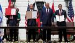 نتنياهو يعود إلى إسرائيل بـ3 مهام ويعلق على صواريخ غزة 