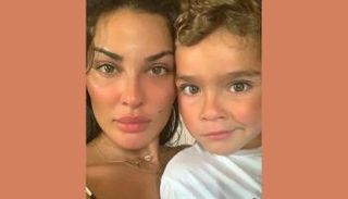 نادين نجيم مع طفلها