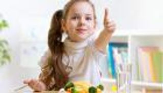 وجبة إفطار طفلك.. نصائح لتجنب مشكلات كبيرة 