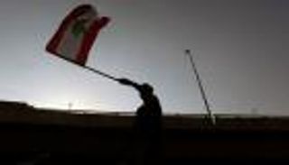 مبادرة ماكرون وتعنت حزب الله.. أزمة تشكيل حكومة لبنان تراوح مكانها