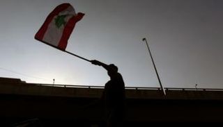 الغموض يلف العملية السياسية في لبنان - رويترز