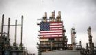 هبوط " غير متوقع" لمخزونات الخام الأمريكية.. وأسعار النفط تستجيب