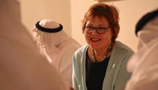 السفيرة الأمريكية باربارا أليف