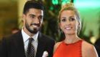 من شوارع أوروجواي نحو يوفنتوس.. زوجة سواريز تصنع المجد