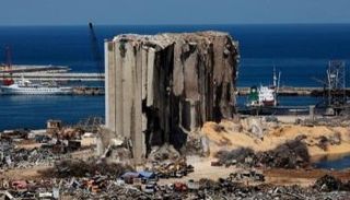 آثار انفجار مرفأ بيروت 