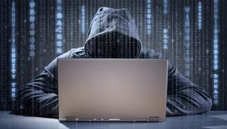 إيران تواصل عمليات اختراق بيانات أمريكية عبر وكلاء