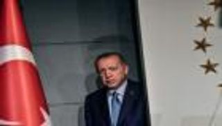 "كورونا" يصيب شعبية أردوغان.. والمعارضة تتنفس تفوقا