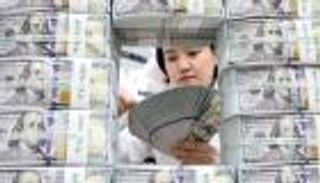 لماذا أبقى الفيدرالي الأمريكي على أسعار الفائدة؟