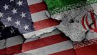 اعتراف إيراني جديد.. العقوبات الأمريكية تخنق الاقتصاد