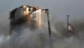 مرفأ بيروت يبوح بأسراره.. العثور على 1300 طن مفرقعات