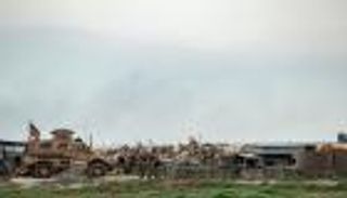 رادار ومدرعات.. الجيش الأمريكي يعزز قواته شمالي سوريا