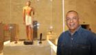 اكتشاف عشرات التوابيت الأثرية في مصر.. خشب ملون عمره 2500 عام