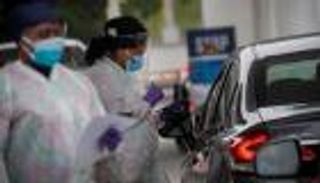 أمريكا تسجل 43 ألف إصابة جديدة بفيروس كورونا.. وترامب: اللقاح جاهز