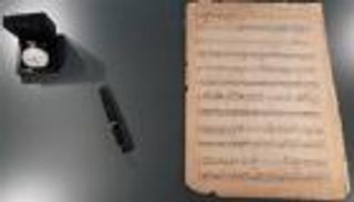 بالصور.. مزاد على مقتنيات عازف البيانو الشهير في فيلم بولانسكي