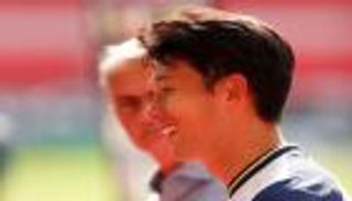 مورينيو يجبر سون على تتويج هاري كين رجلا لمباراة ساوثهامبتون