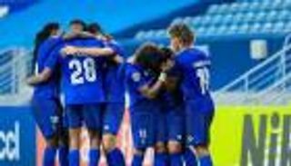 بسبب إصابات كورونا.. الهلال السعودي يشعل "تويتر"