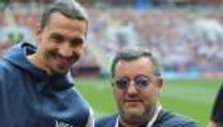 وكيل إبراهيموفيتش ينفجر غضبا بسبب "فارس الجزائر"