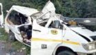 وفاة 8 لاعبين غانيين في حادث انقلاب حافلة