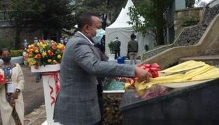 رئيس الوزراء الإثيوبي خلال افتتاحه مركز الذكاء الاصطناعي 