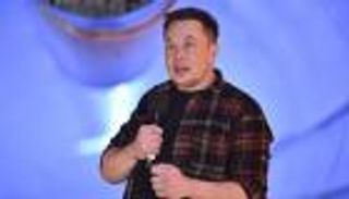 رسالة "تشجيع" من إيلون ماسك لموظفي تسلا.. لماذا هذا التوقيت؟