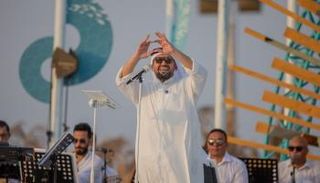 جانب من حفل حسين الجسمي على شاطئ الرأس الأبيض