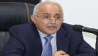 اليمن يقر حزمة إجراءات لوقف انهيار الاقتصاد.. انتفاضة الريال