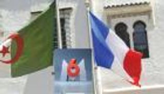 "الجزائر أرض الثورات".. سحابة "توتر" مع فرنسا