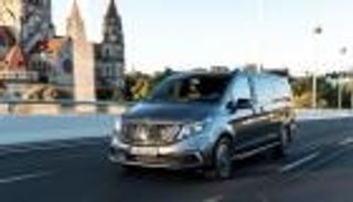 EQV الكهربائية.. مفاجأة مرسيدس في فصل الخريف