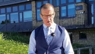 الراحل ديفيد كلارك