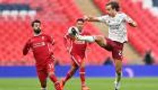 الدوري الإنجليزي.. "الحانات" تغير موعد مباراة ليفربول ضد أرسنال